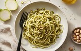 kohlrabi pasta mit pistazien pesto