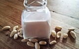 mandelmilch1